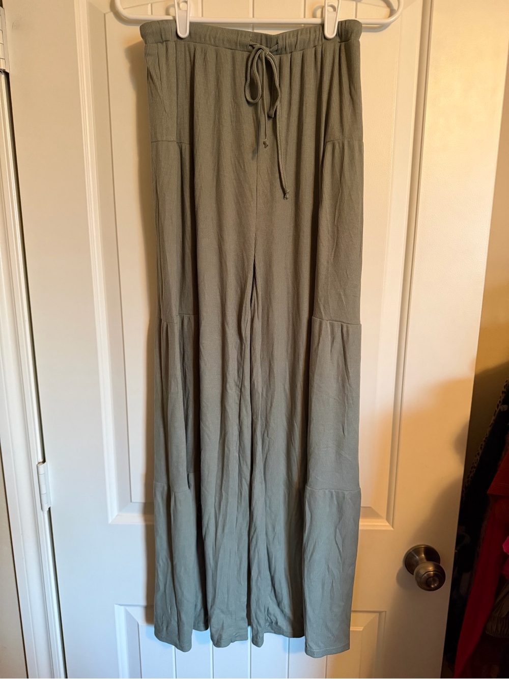 Listicle Olive Green Ribbed Tiered Wide Leg Lounge Pants Size M NWOT